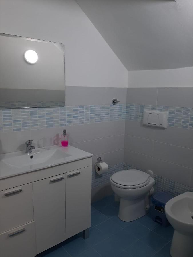 Casa Vacanze Mannina 卡斯泰拉马莱 外观 照片