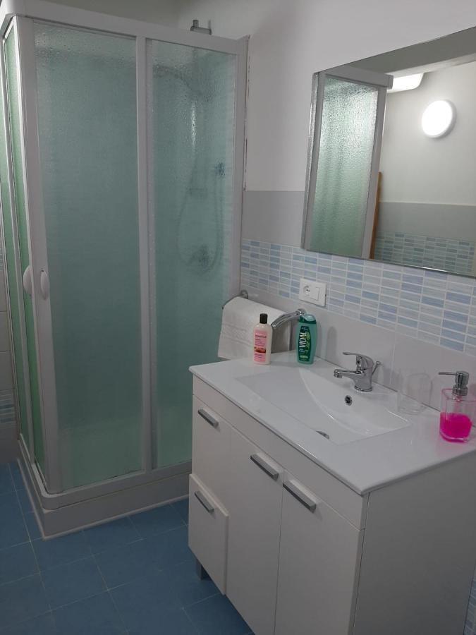 Casa Vacanze Mannina 卡斯泰拉马莱 外观 照片