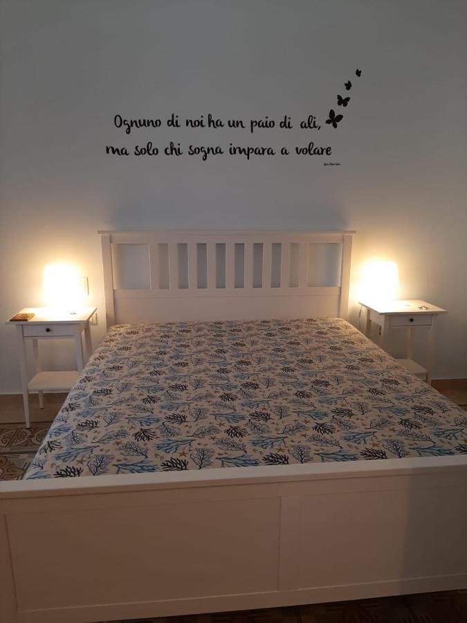Casa Vacanze Mannina 卡斯泰拉马莱 外观 照片