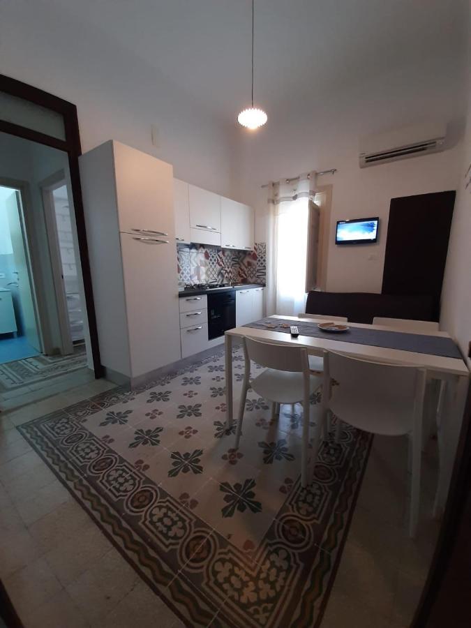 Casa Vacanze Mannina 卡斯泰拉马莱 外观 照片