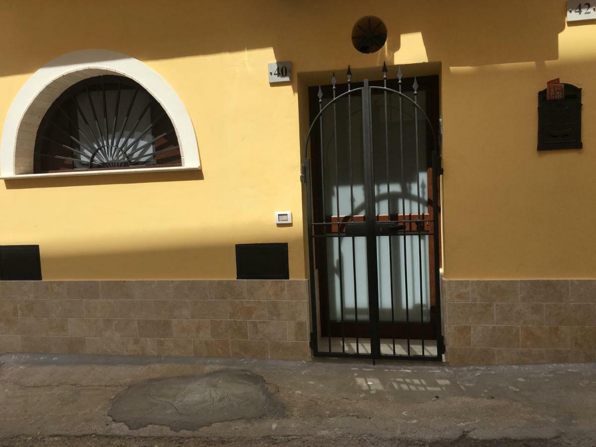 Casa Vacanze Mannina 卡斯泰拉马莱 外观 照片